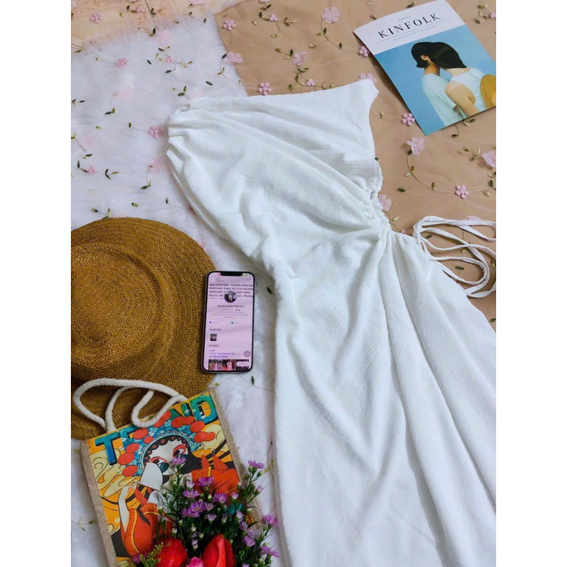 Đầm maxi trễ vai khoét eo