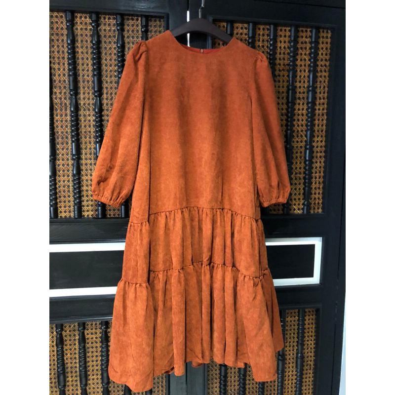 Váy suông  bèo phối tay dài, váy thu đông đuôi cá