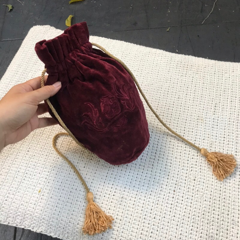 Túi rút 2hand túi nhung thêu