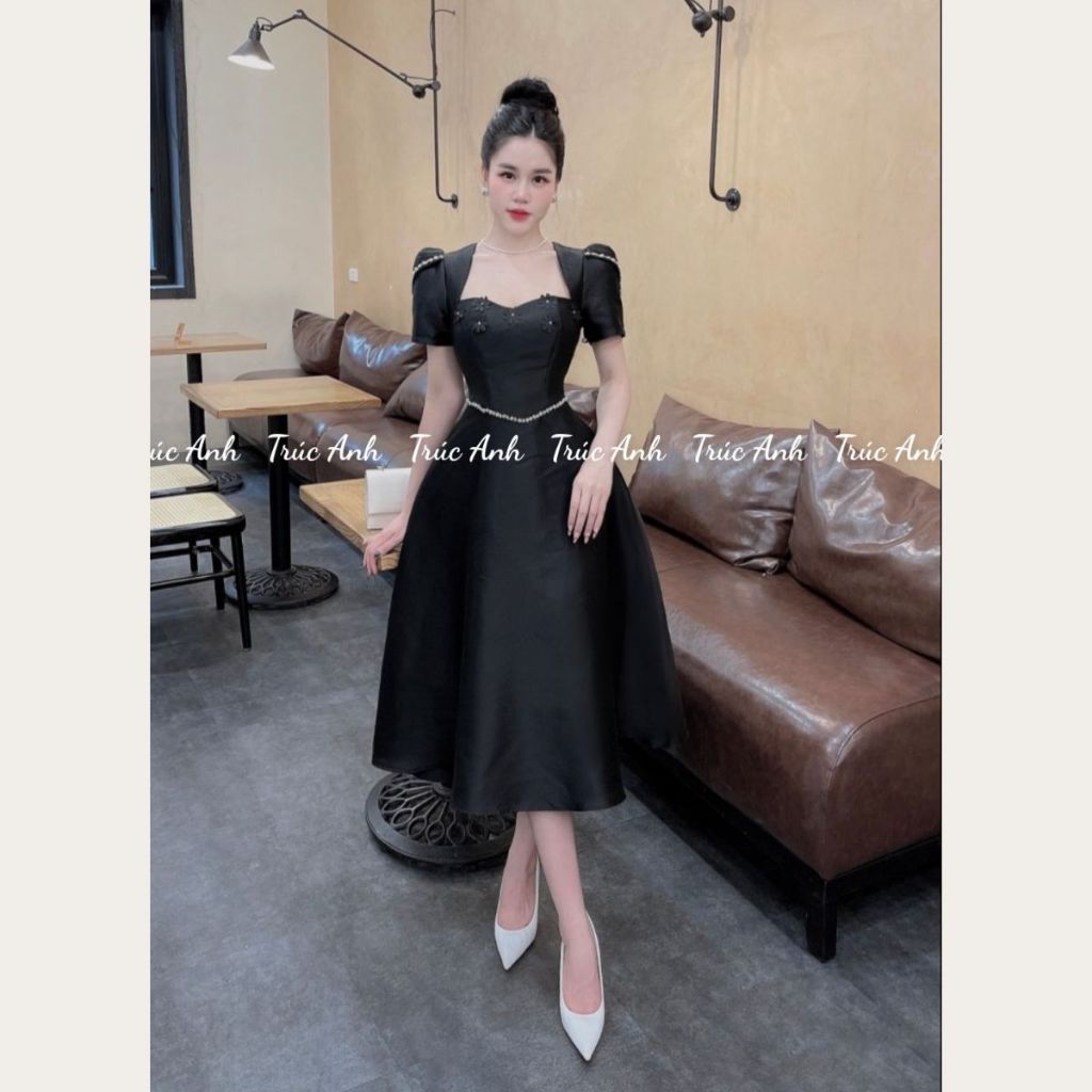 Đầm tafta tay đính đá cực sang chảnh. Có đính hoa laser ngực. VÁY THIẾT KẾ