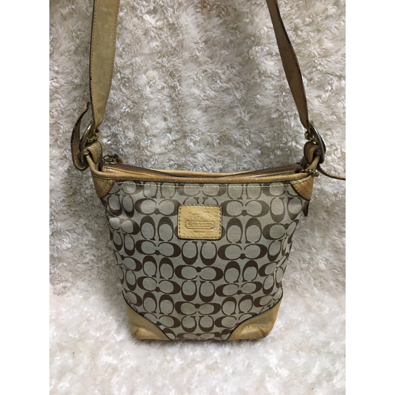 Túi đeo chéo hiệu