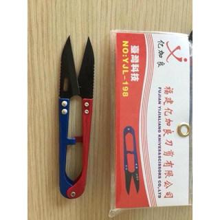 Kéo bấm chỉ xanh đỏ răng cửa có nhiều màu ngẫu nhiên , 1 kéo bấm chỉ răng cưa