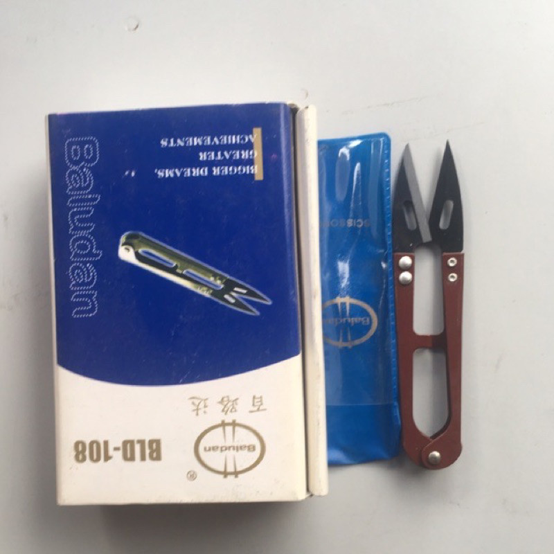 1 kéo bấm chỉ Baluden kéo nhấp nhẹn và ngọt