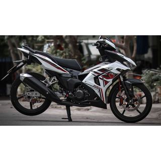 tem rời winner V3 dán xe trắng