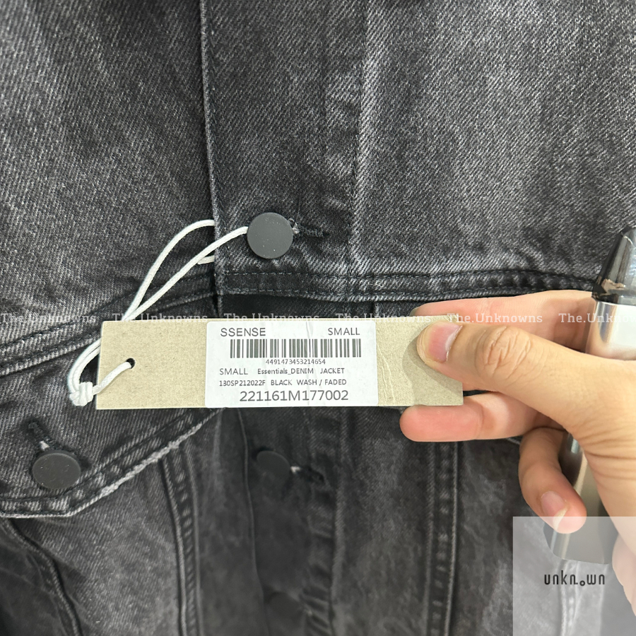 👑👑-Áo Khoác Denim FOG Essentials Black Faded Jeans Jacket,áo khoác jean FOG cao cấp