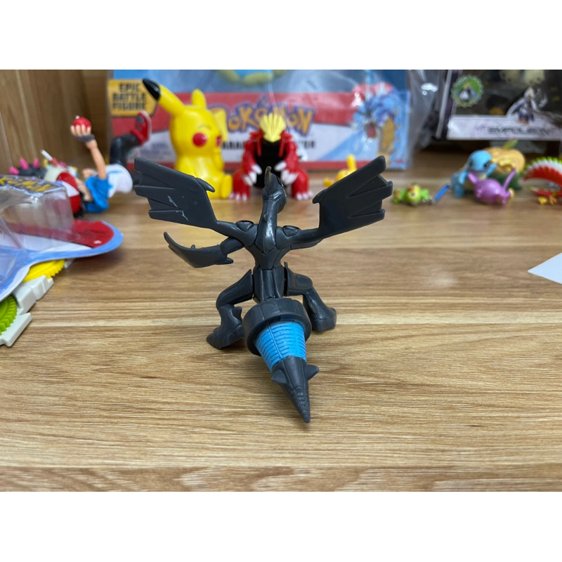 Mô hình pokemon zekrom
