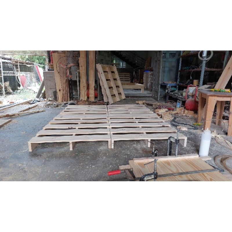 GIƯỜNG PALLET GIÁ RẺ ĐÃ XỬ LÝ MỐI MỌT GIÁ RẺ CAO 10CM ( mỗi Tấm 5 Vạt Giường