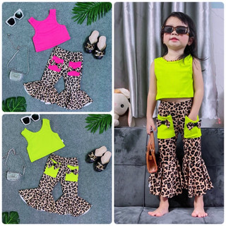 Set áo thun hai dây phối quần loa thời trang điệu đà