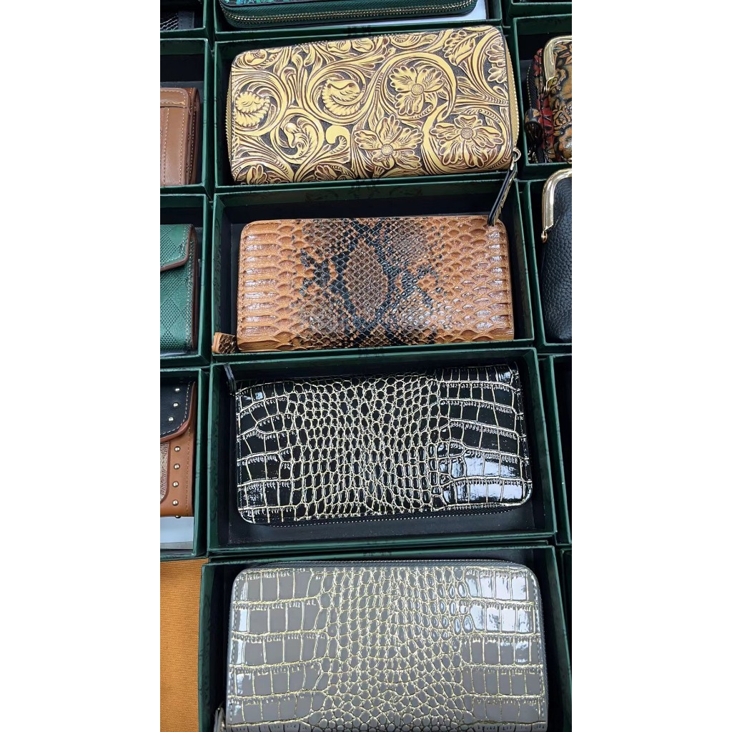 VÍ DÀI CẦM THAY ĐIÊU KHẮC CAO CẤP