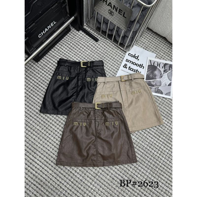 CHÂN VÁY DA MIU MIU KÈM ĐAI CẠP CAO HÀNG QCL1 MS23341