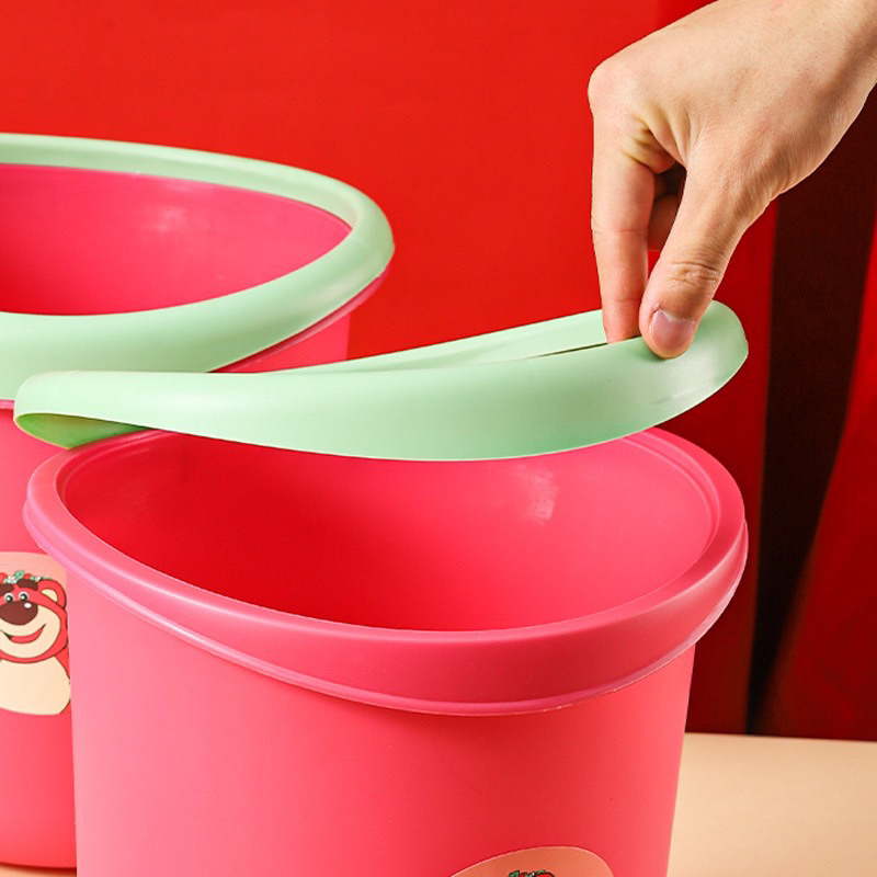 Thùng Đựng Rác Cao Cấp Hình Gấu Dâu Lotso Dễ Thương - Thùng đựng đồ đa năng - Mẫu Hot mới nhất