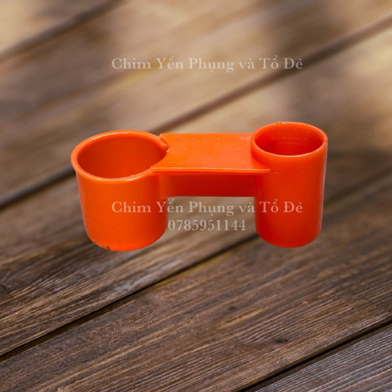 1 máng uống nút chai  cho Gia Cầm, Chim Cảnh.