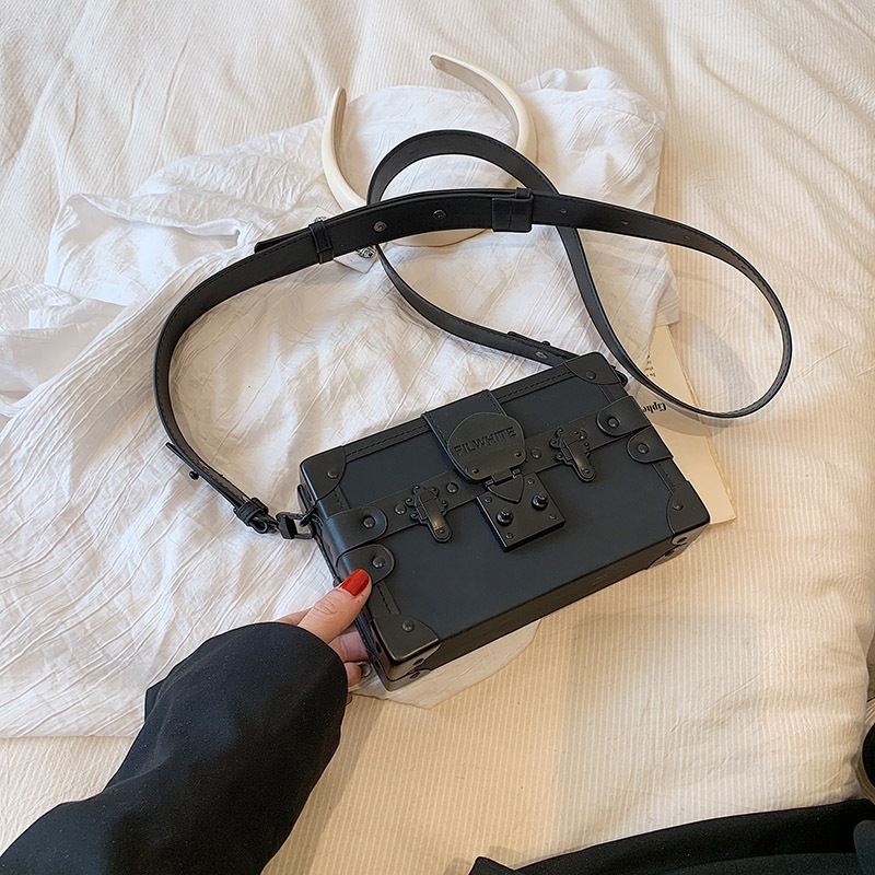 Túi Đeo Chéo Dáng Hộp Sang Chảnh Siêu Hot 2023, Túi Cốp Đeo Chéo Thời Trang V29