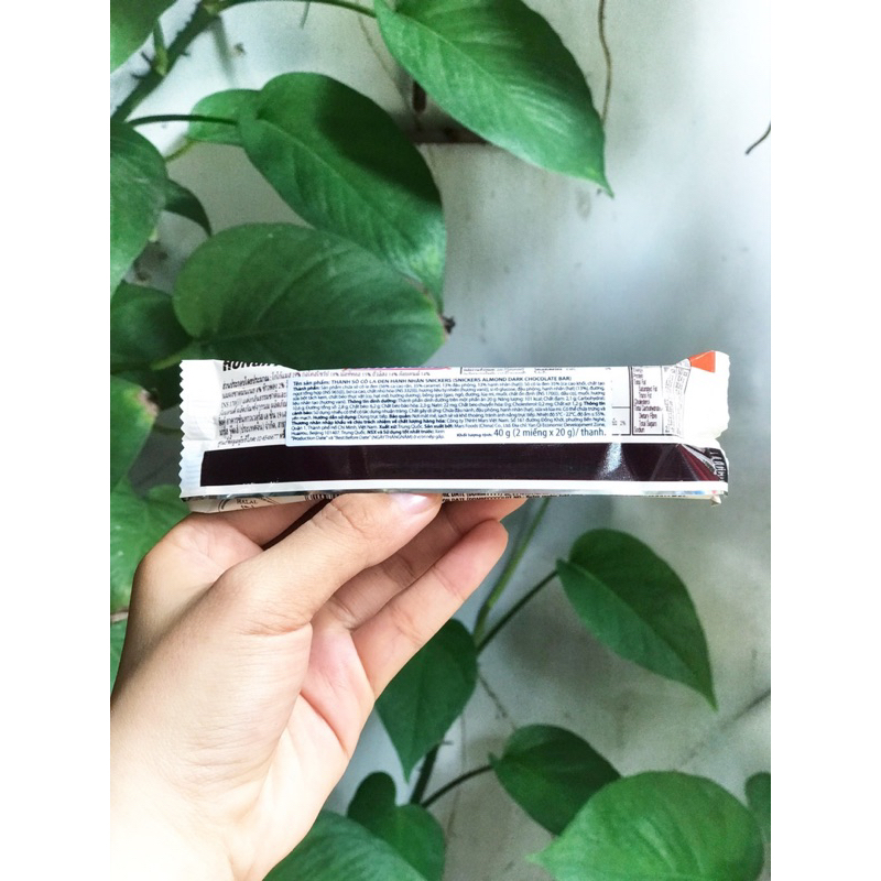 Kẹo Sôcôla Đen Hạnh Nhân Snickers Chocolate thanh 40g-có ship hỏa tốc HCM