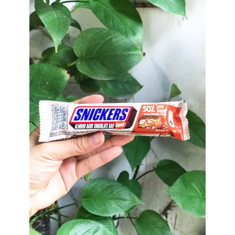 Kẹo Sôcôla Đen Hạnh Nhân Snickers Chocolate thanh 40g-có ship hỏa tốc HCM