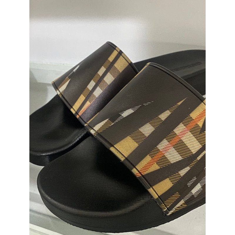 Dép nam BBR  hot tren quai cao su dẻo đế đúc nguyên khối cao 3 phân đầy đủ size từ 37 đến 43