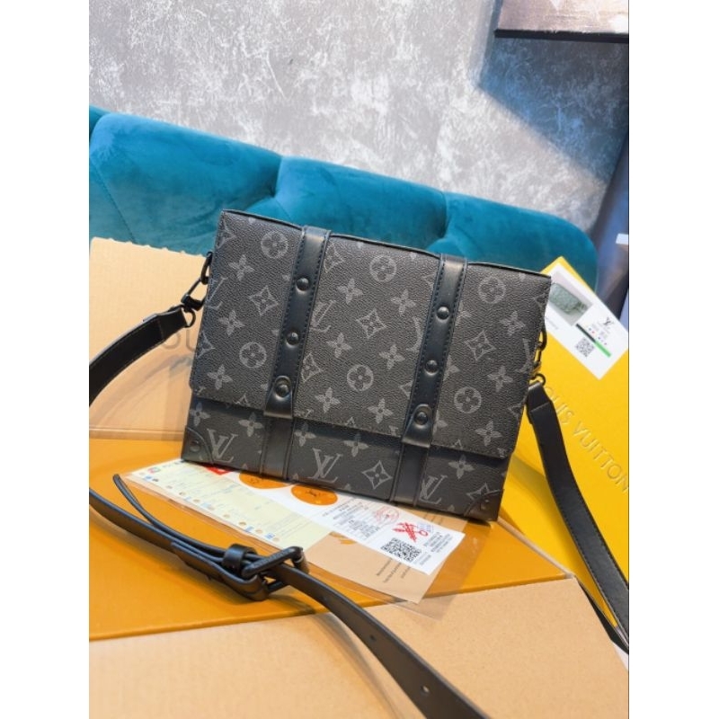 Túi nam đeo chéo lv trunk hộp viền đinh xịn sò 24cm có hộp