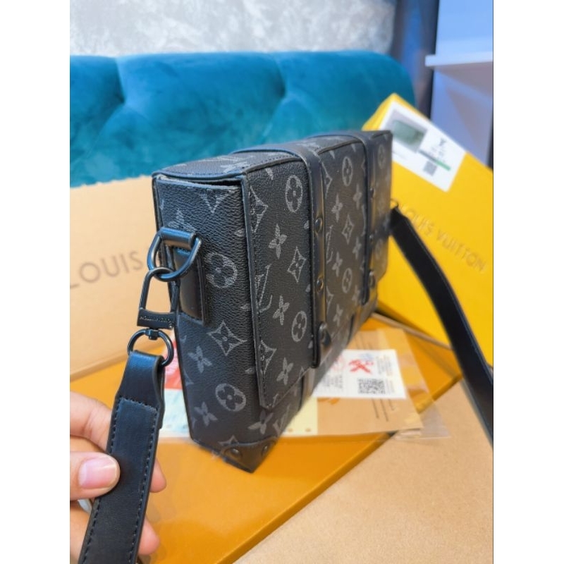 Túi nam đeo chéo lv trunk hộp viền đinh xịn sò 24cm có hộp