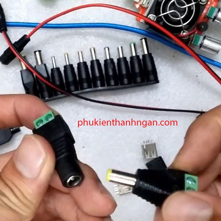 100 jack DC nguồn 12v Âm VẶN VÍT - jack DC Âm VẶN VÍT - jack 12v cái - jack nguồn camera âm