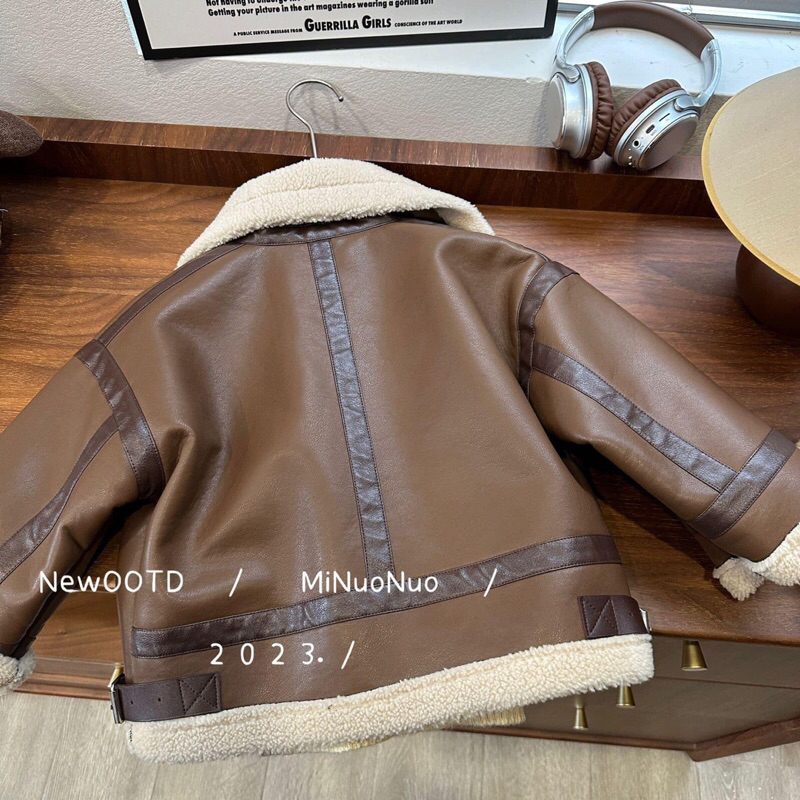 Áo khoác da lót lông cho bé