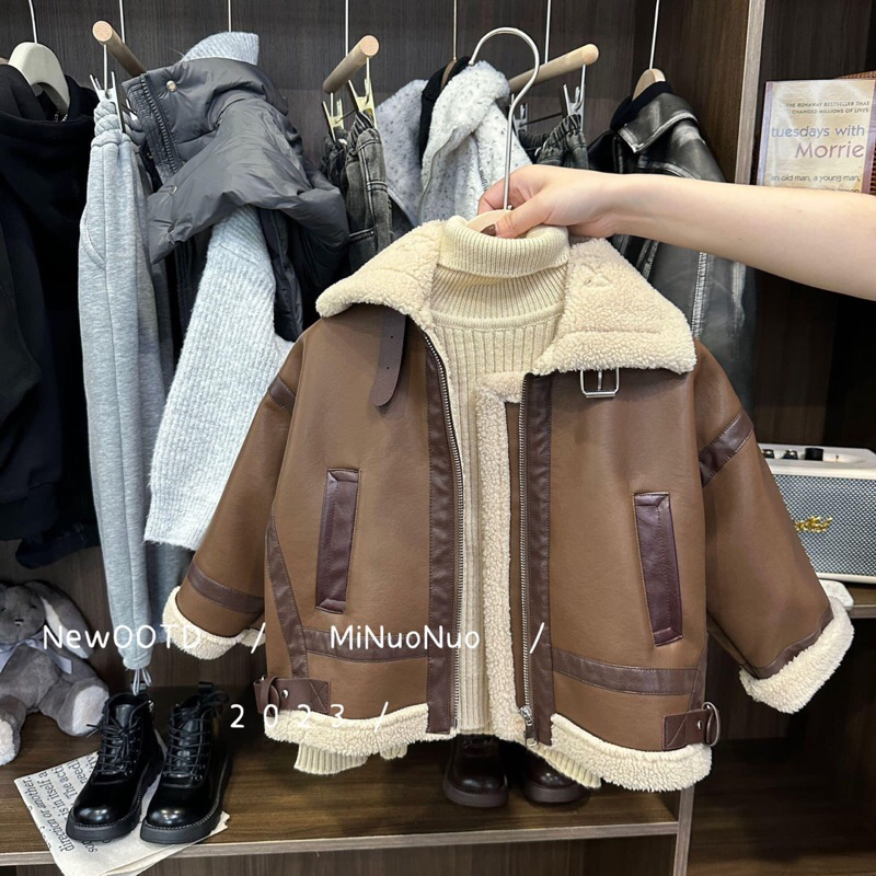 Áo khoác da lót lông cho bé