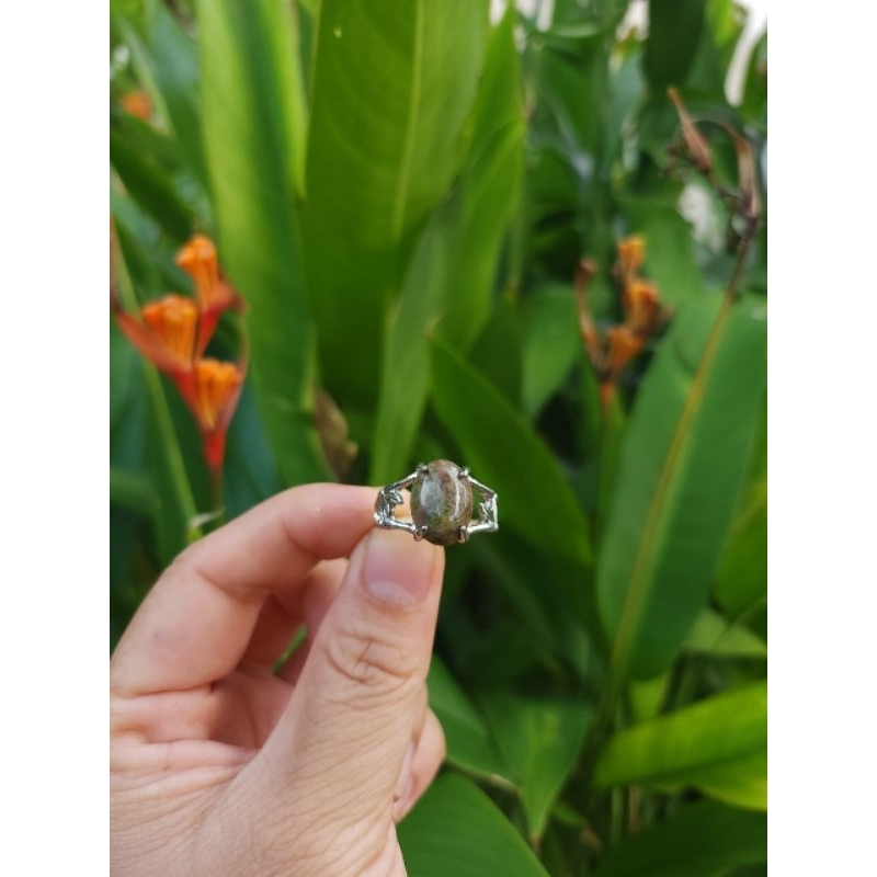 Nhẫn đá si Nhật