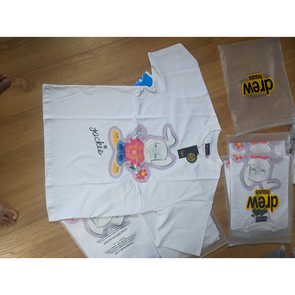 Áo Thun form rộng D.rew in hình Thỏ xinh 100% Cotton 2C
