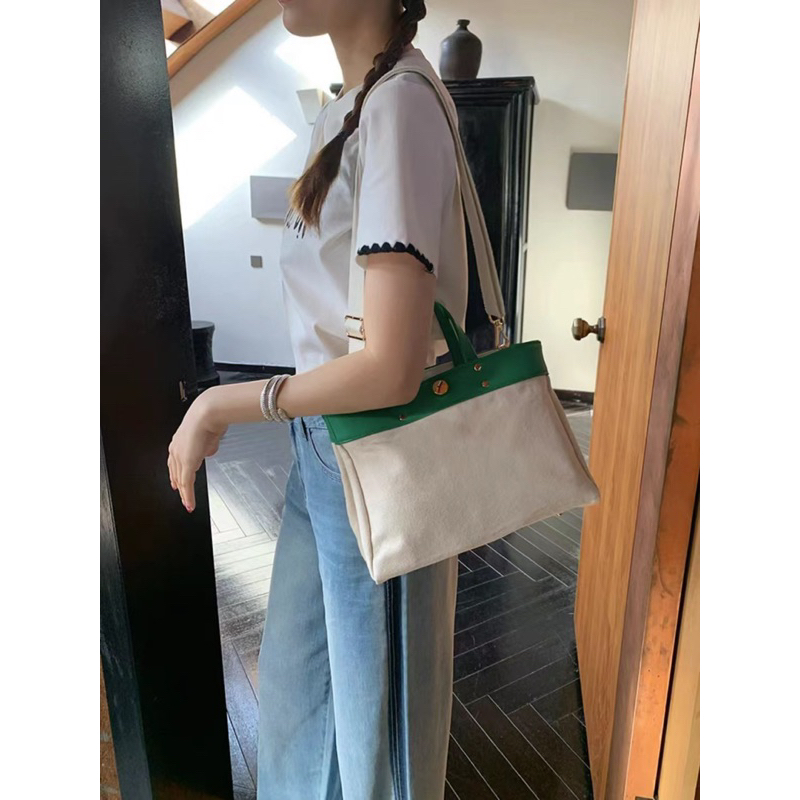 Túi winnie tang đeo chéo nữ