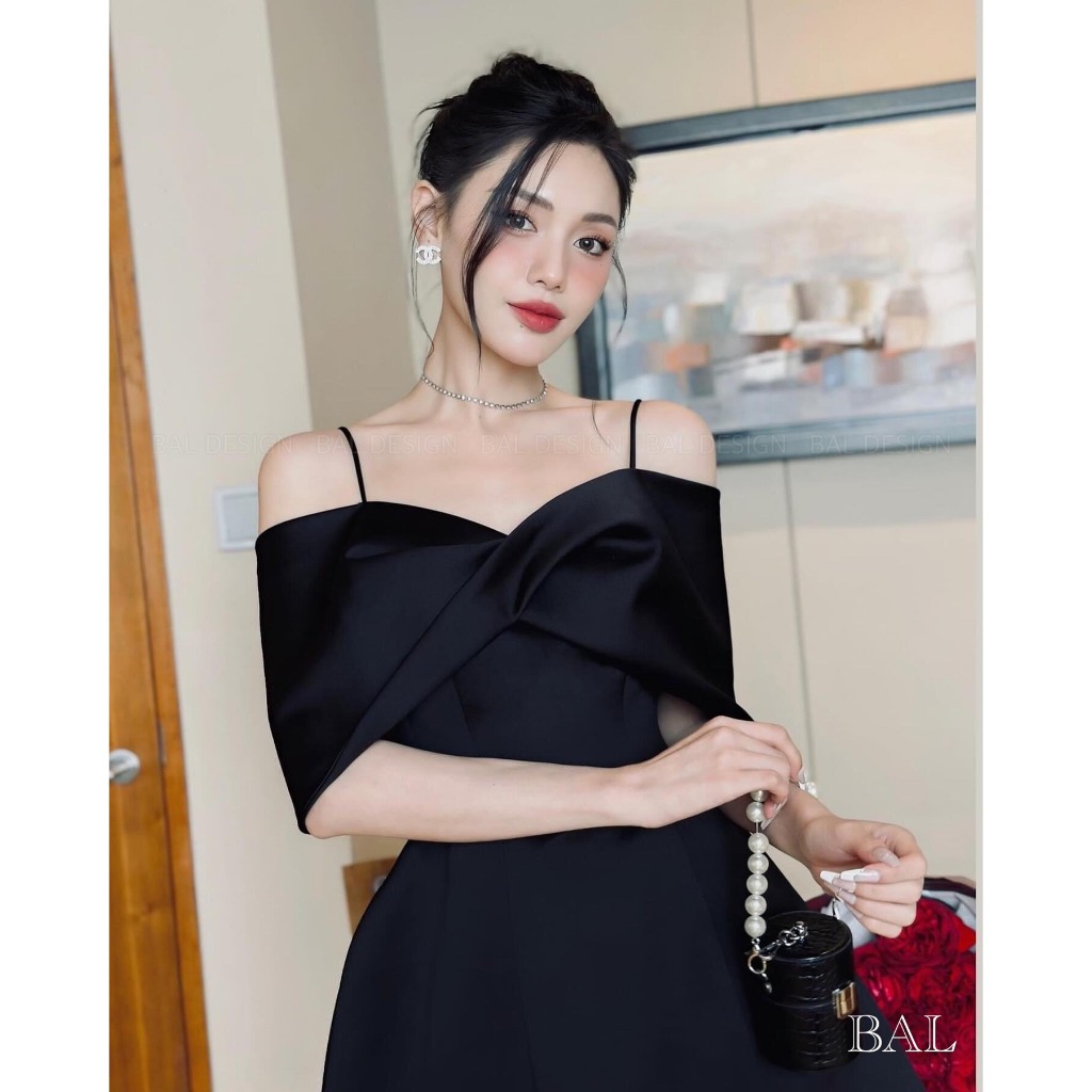 Váy trễ vai nhẹ nhàng cách điệu hàng thiết kế 2 màu