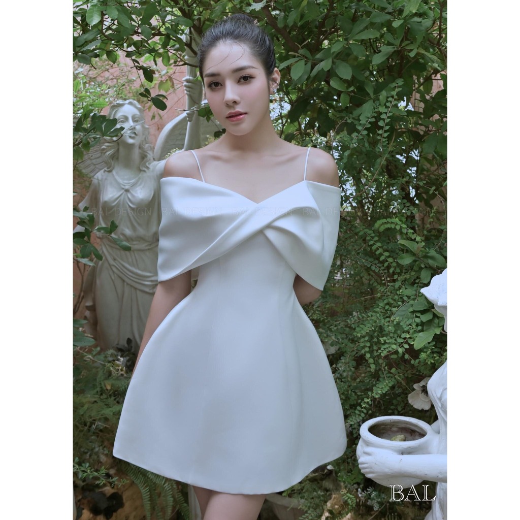 Váy trễ vai nhẹ nhàng cách điệu hàng thiết kế 2 màu