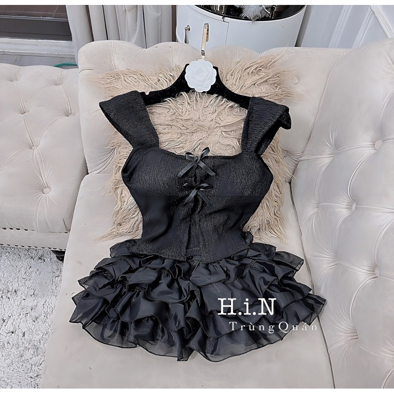 Sét đầm đi chơi áo sexy kèm chân váy tầng