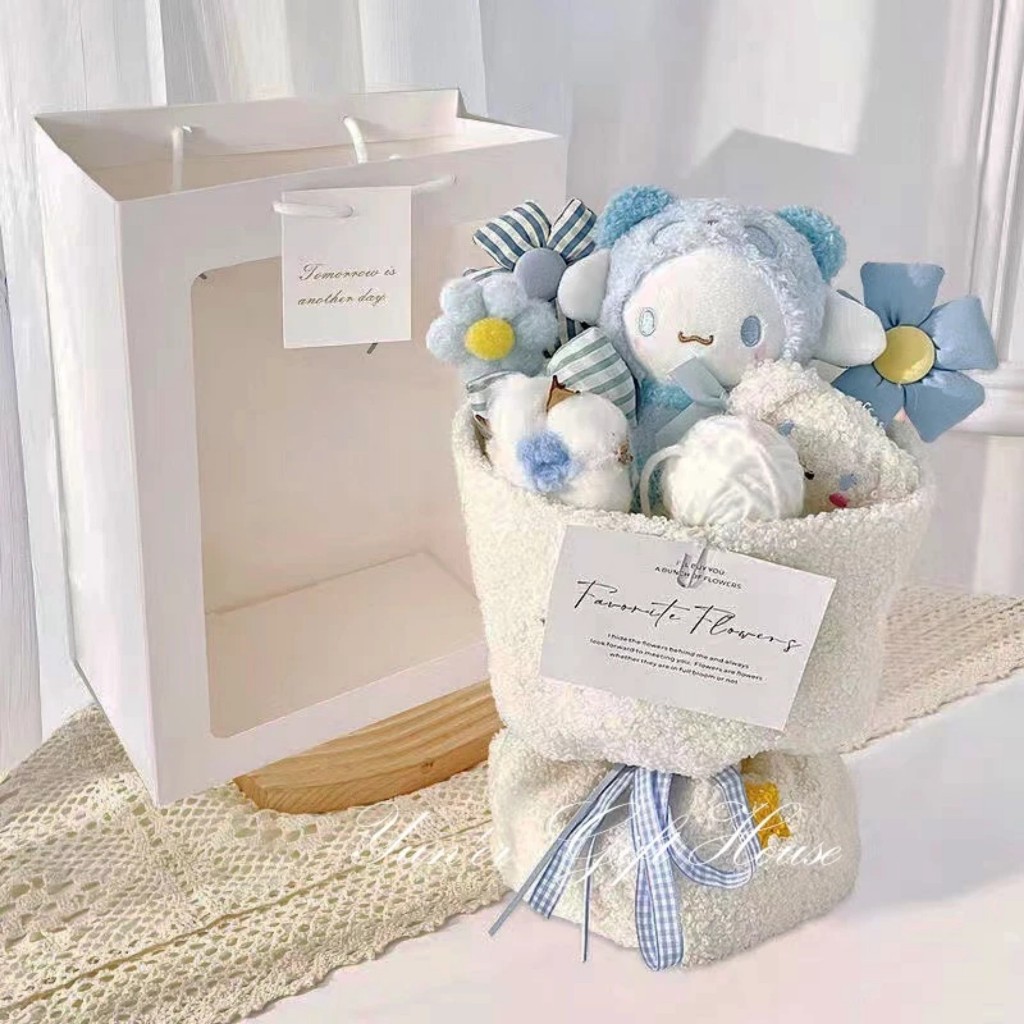 Bó Hoa Gấu Dâu Kitty Gấu Bông Kuromi Hoạt Hình HotTrend Trang Trí Hoa Khô Tặng Người Yêu