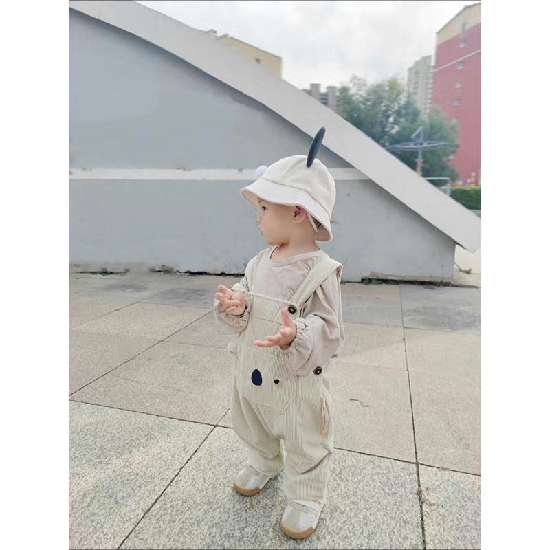 Yếm gấu vải nhung cho bé phong cách Hàn Quốc