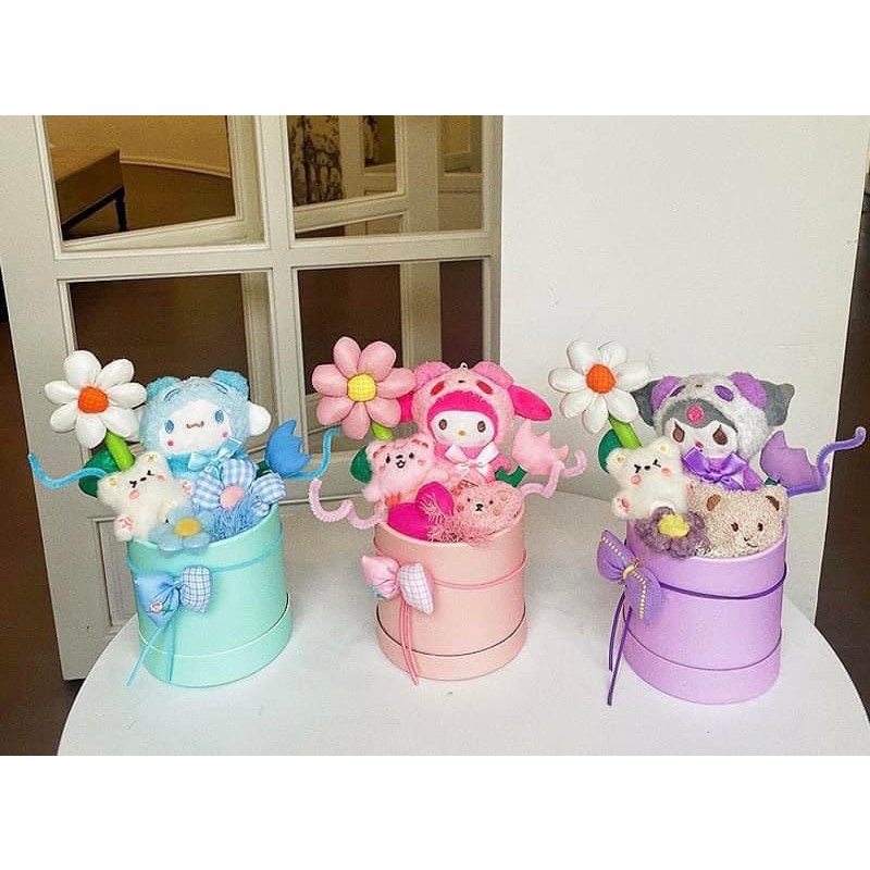 Set Hộp Hoa Gấu, Purin, Kuromi Và Kitty Làm Quà Tặng Người Yêu Dịp 20/10,14/02, Sinh Nhật