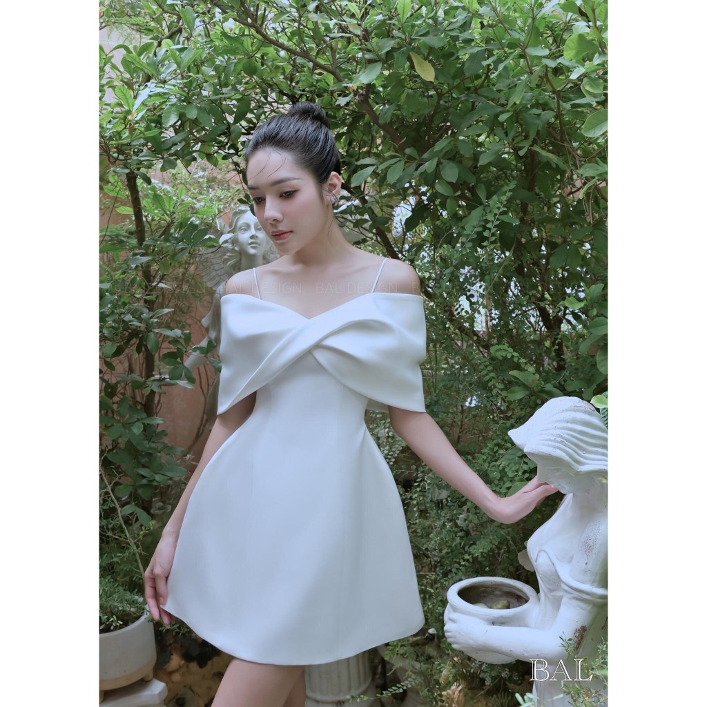 Váy trễ vai nhẹ nhàng cách điệu hàng thiết kế 2 màu