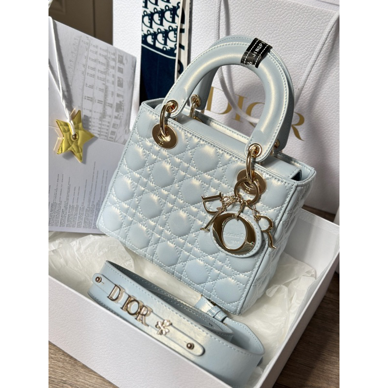 Túi quai xách đì ô lì Xanh mint nhạt ánh ngọc trai Form , chất da chuẩn sz20cm Full box 2 lớp.Tặng kèm SIÊU ĐỈNH