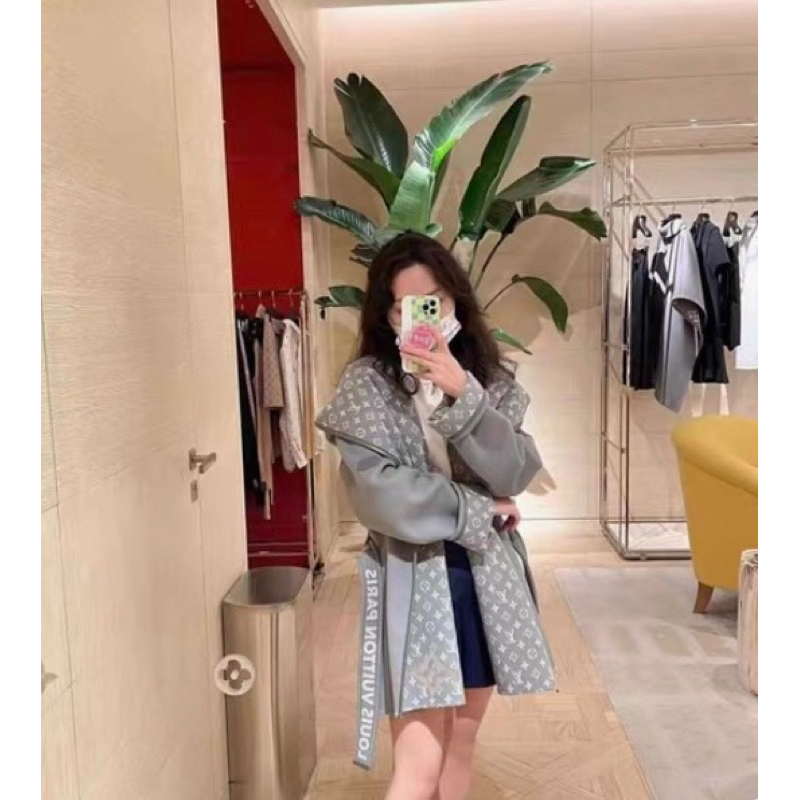 Khoác dạ LV siuu cấp