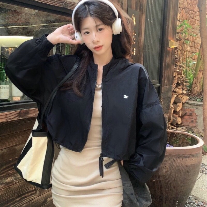 Áo khoác gió 2 lớp có mũ  croptop dáng ngắn A11