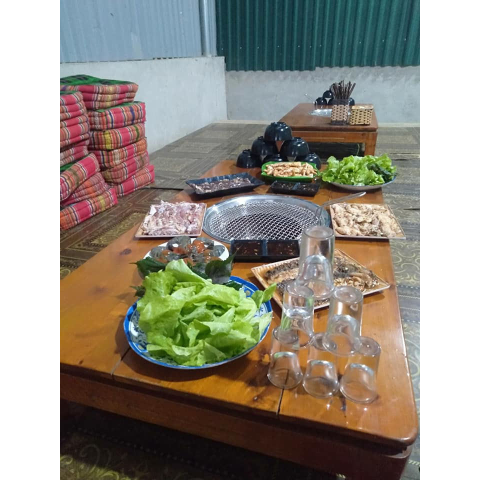 Bếp lẩu nướng âm bàn ngoài trời bình dân – vỉa hè giá rẻ