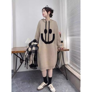 (ORDER) Váy len có mũ form rộng dài in hình mặt cười style Hàn Quốc màu đen/be