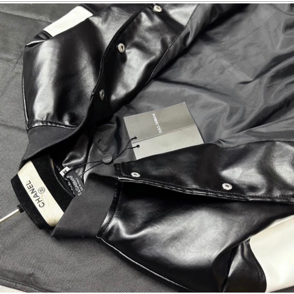 Áo khoác bomber LV Phối Da Cao Cấp Sang Trọng - Áo Bomber Chất Dạ 2 Lớp Cho Nam Thêu Logo Ngực Phối Sọc Trắng Siêu Hot