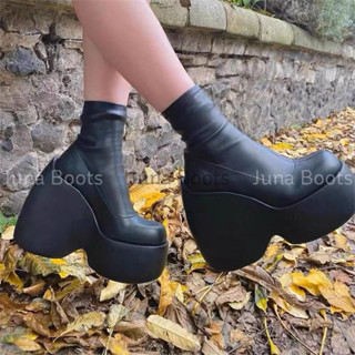 Giày Bốt bánh mì cổ ngắn siêu nhẹ hàng quảng châu cao cấp - Boots đế khủng long da mềm đi êm chân