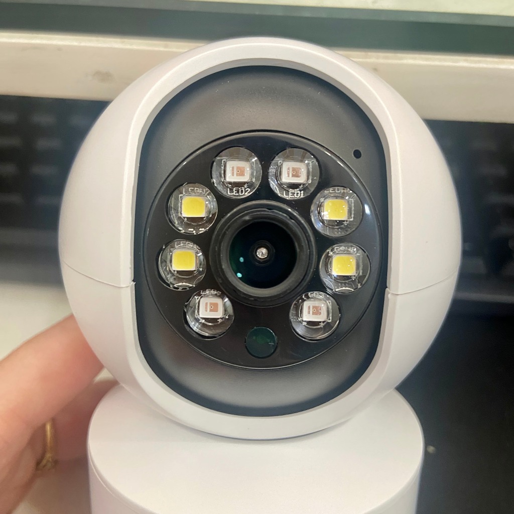 CAMERA YOOSEE QS415 – 2 MẮT 2 KHUNG HÌNH TRONG NHÀ