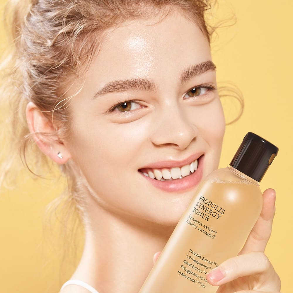 Nước hoa hồng dưỡng ẩm, sáng da, keo ong Cosrx Hydrium Watery / AHA BHA Vitamin C Daily / Propolis Synergy Toner