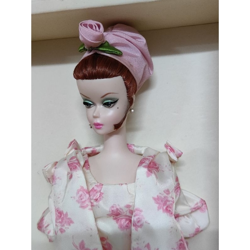 Búp bê barbie Silkstone Lucheon hộp xấu