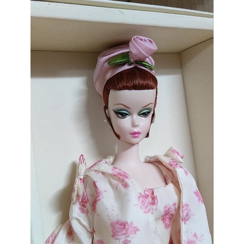 Búp bê barbie Silkstone Lucheon hộp xấu