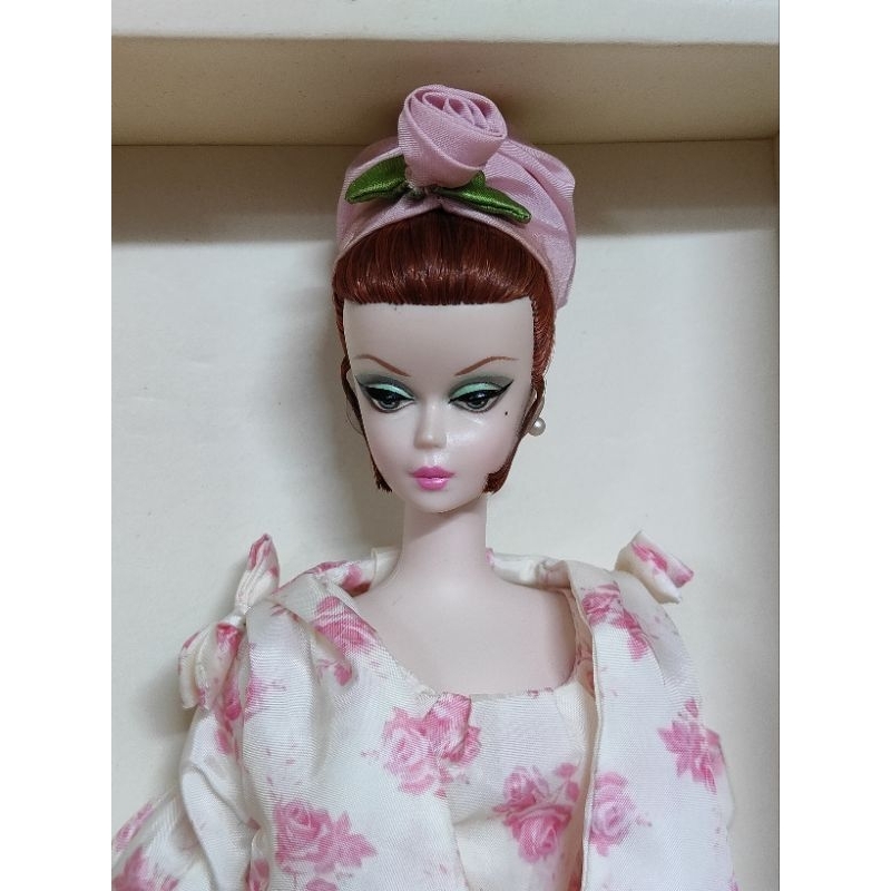 Búp bê barbie Silkstone Lucheon hộp xấu