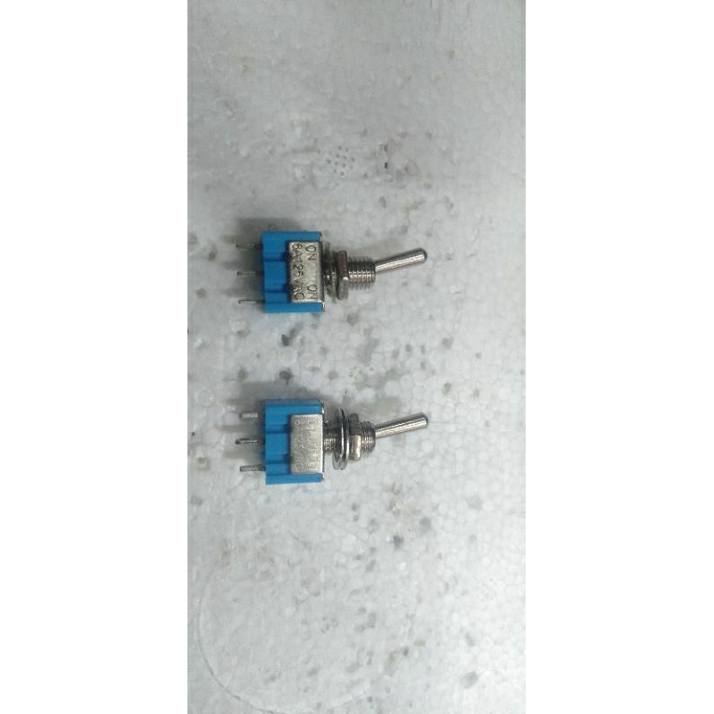 Công tắc 3 Chân 2 Nấc  - 3 Chân 3 Nấc  / 6A 125V
