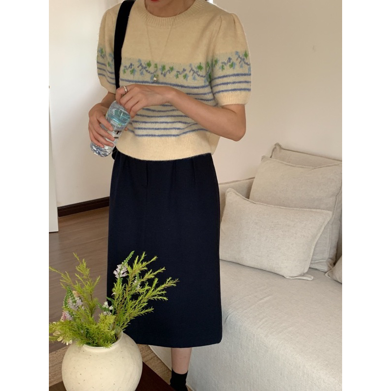 Áo Len kẻ tay cộc thêu hoa STYLEKOREAN 956 // Hàng có sẵn🇰🇷