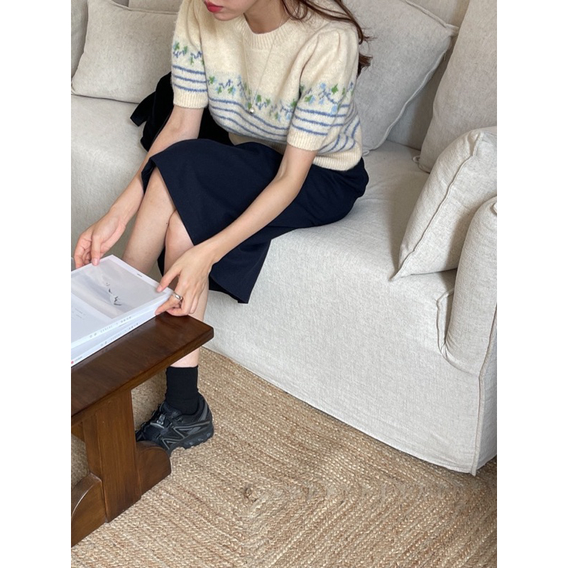 Áo Len kẻ tay cộc thêu hoa STYLEKOREAN 956 // Hàng có sẵn🇰🇷
